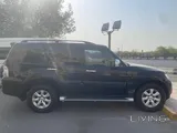 FOR SALE – Mitsubishi Pajero 2015 (Full Option) 🚘 💥  | Just 37,000 QR Only